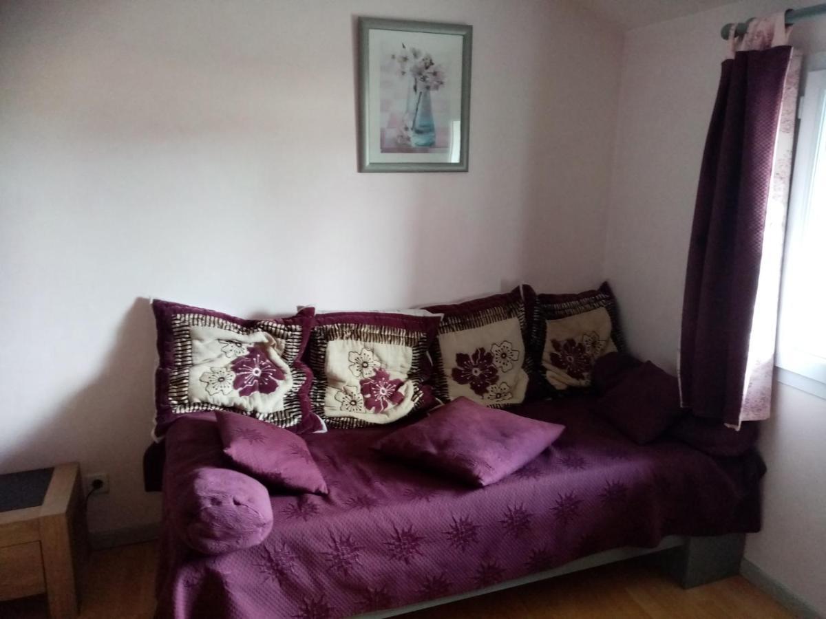 Bed and Breakfast Les Tourterelles Chabournay Esterno foto