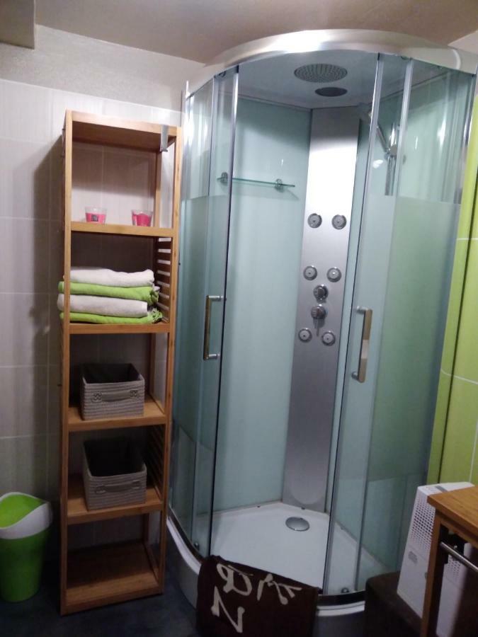 Bed and Breakfast Les Tourterelles Chabournay Esterno foto
