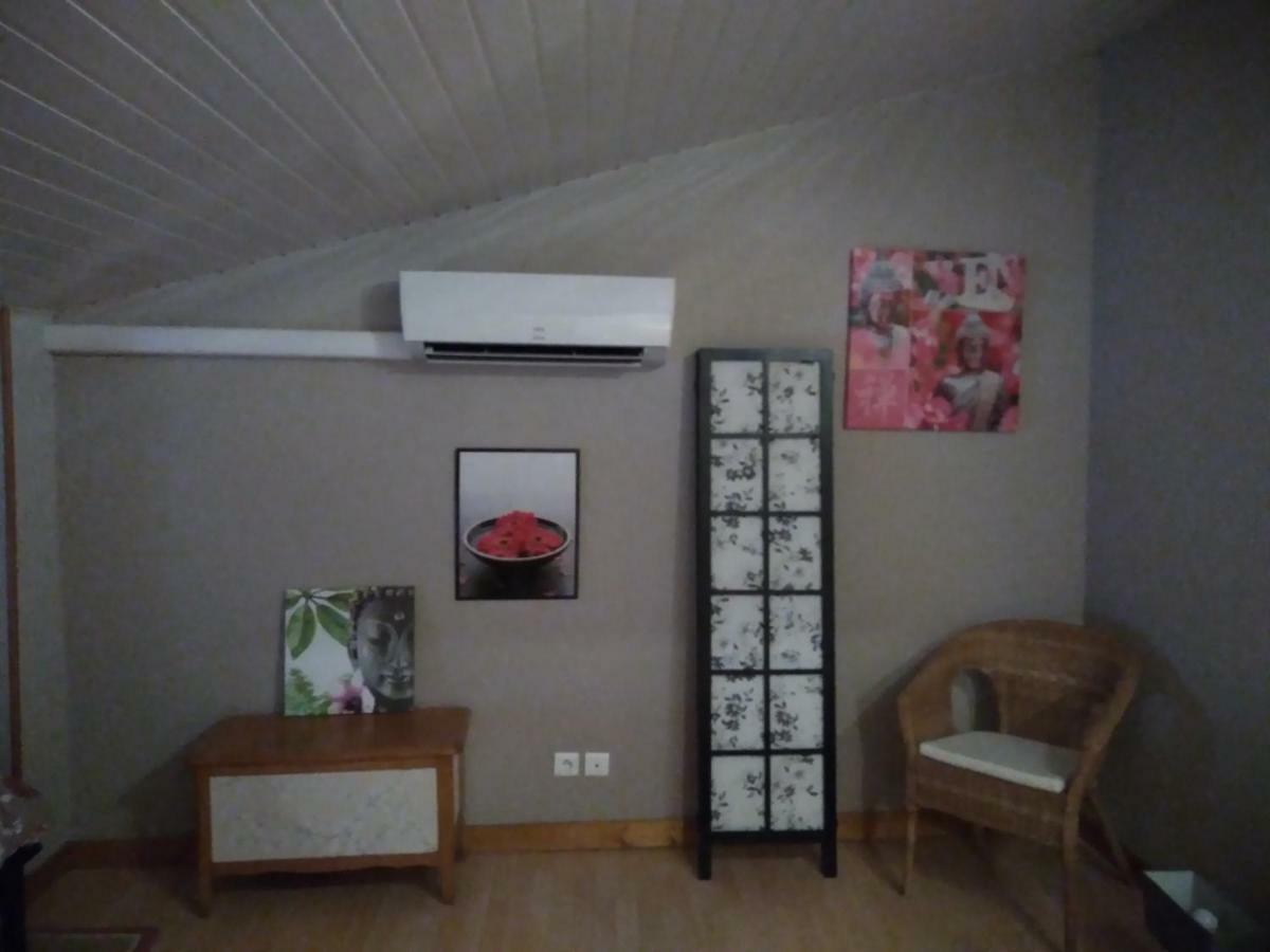 Bed and Breakfast Les Tourterelles Chabournay Esterno foto