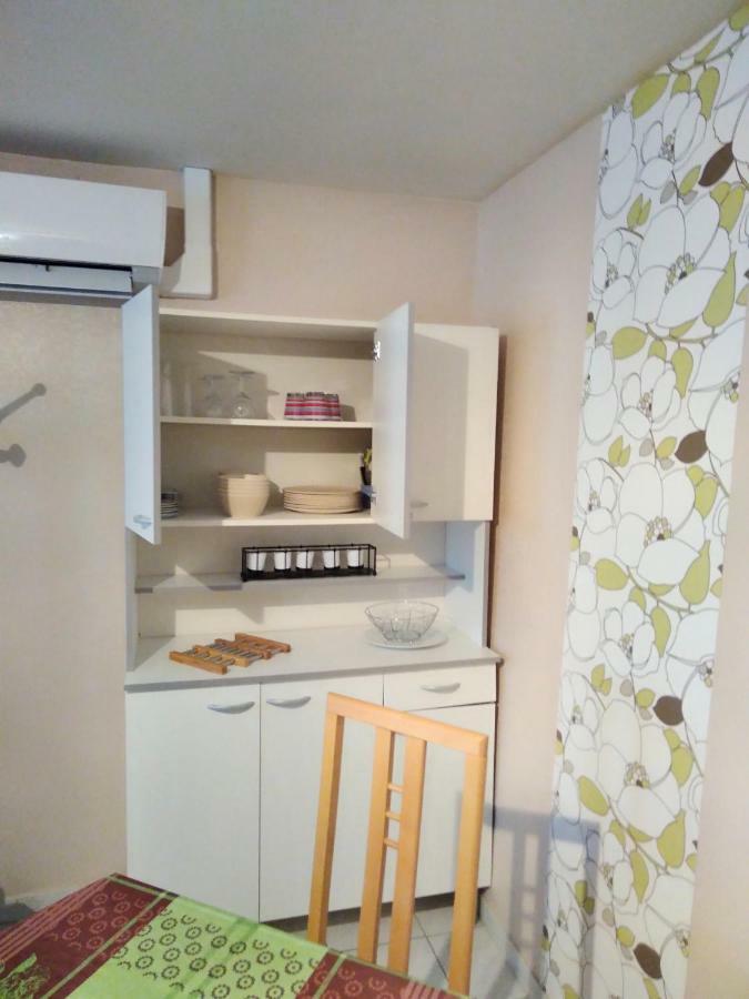 Bed and Breakfast Les Tourterelles Chabournay Esterno foto